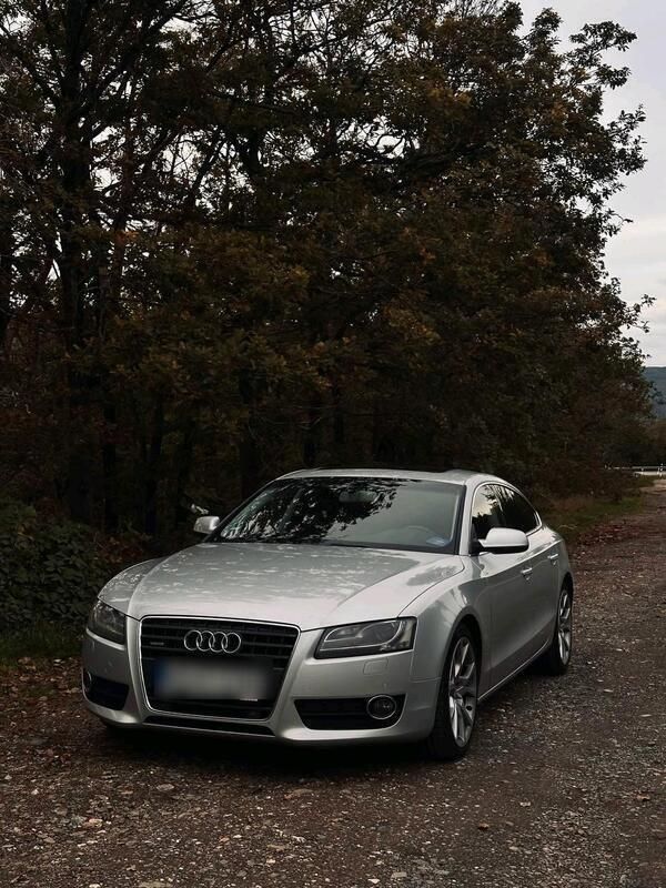 Silber Gebraucht 2009 Audi A5 Sportback Limousine | 8.800 € (Fairer Preis) - Bild 1/4