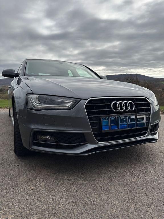 Gebraucht Audi A4 S-Line 190 PS (139 kW) 2015 Grau Kombi