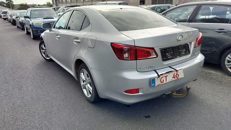 Gebraucht Lexus IS200 Executive Line 150 PS (110 kW) 2013 Silber Limousine