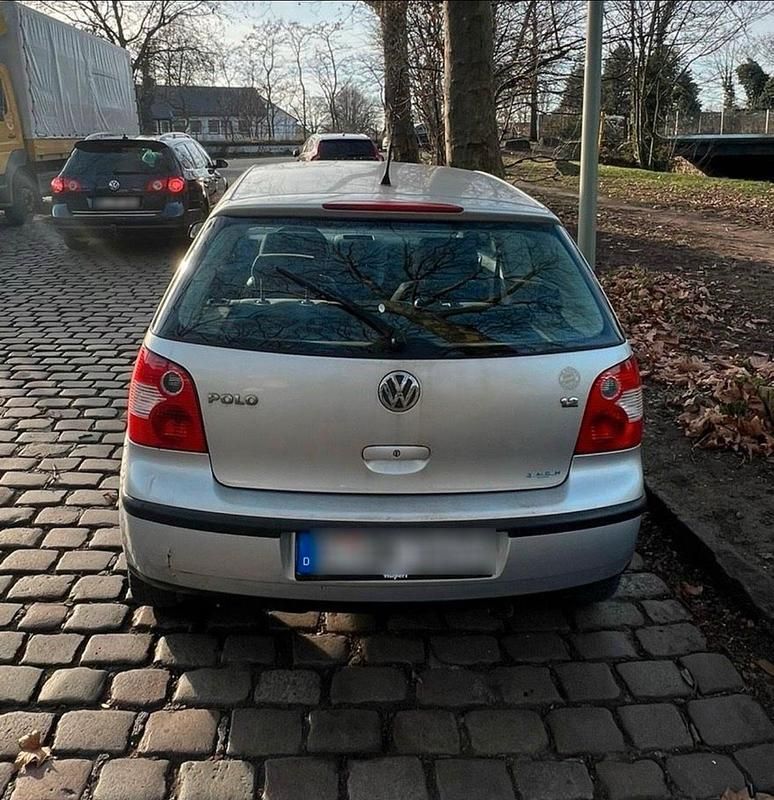 Gebraucht VW Polo 64 PS (47 kW) 2004 Silber Kleinwagen