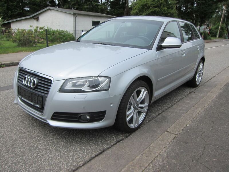 Silber Gebraucht 2009 Audi A3 Sport Limousine | 8.800 € (Teuer) - Bild 1/4