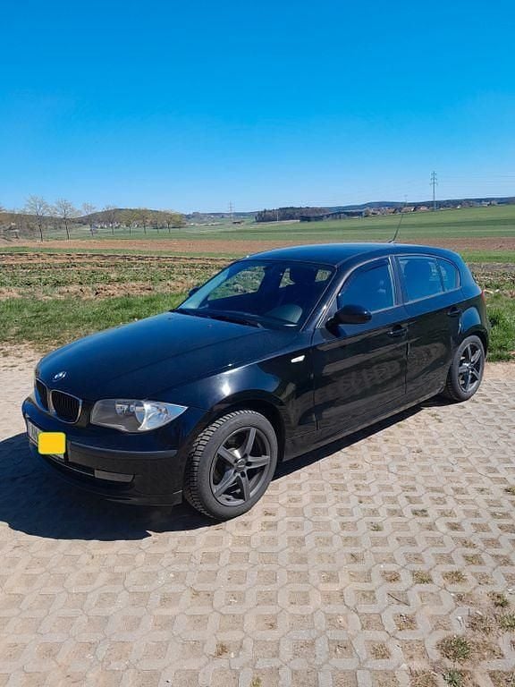 Gebraucht BMW 116 116 PS (85 kW) 2007 Schwarz Kleinwagen