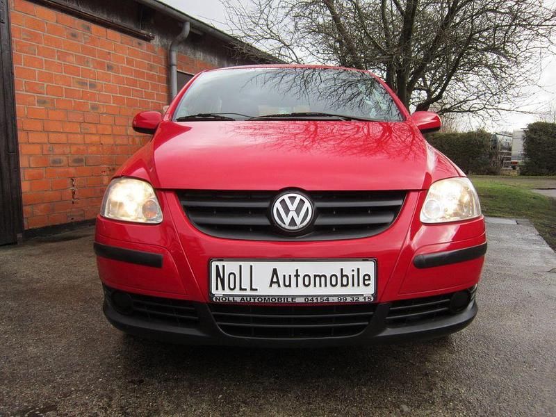 Gebraucht VW Fox Refresh 54 PS (39 kW) 2009 Rot Kleinwagen