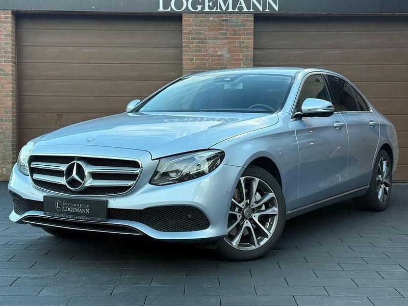 Gebraucht Mercedes E200 Avantgarde 184 PS (135 kW) 2016 Silber Limousine