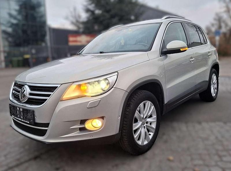 Silver leaf metallic Gebraucht 2009 VW Tiguan Sport SUV | 8.500 € (Fairer Preis) - Bild 1/4