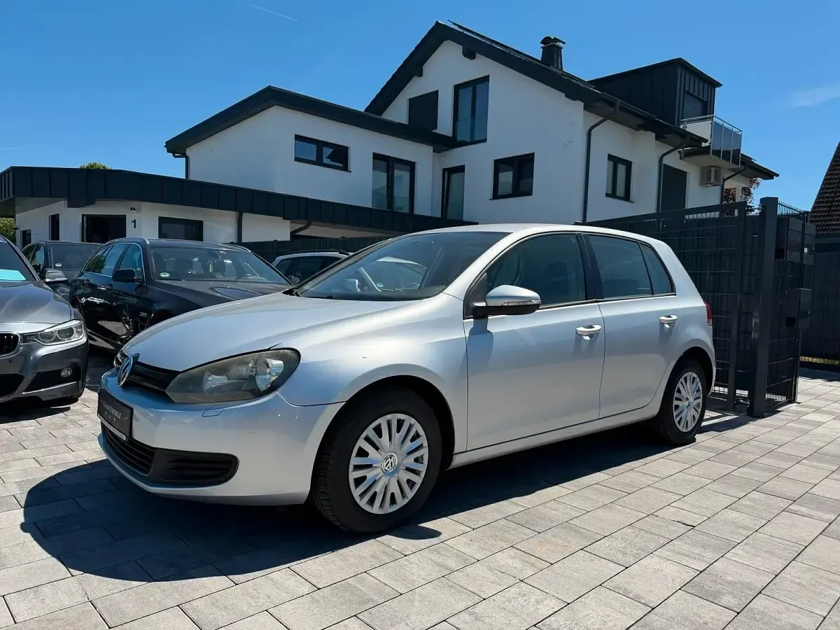 Gebraucht VW Golf VI 80 PS (58 kW) 2009 Silber Limousine