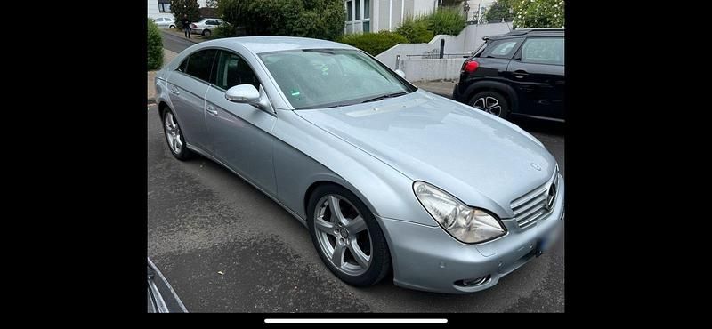 Silber Gebraucht 2006 Mercedes CLS350 Limousine | 7.990 € (Fairer Preis) - Bild 1/4