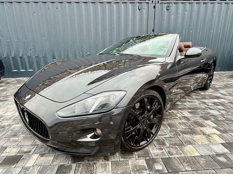 Gebraucht Maserati GranCabrio 450 PS (330 kW) 2012 Grau Cabrio