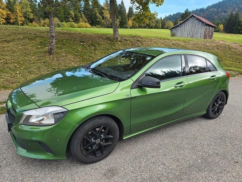 Gebraucht Mercedes A200 136 PS (100 kW) 2016 Limousine