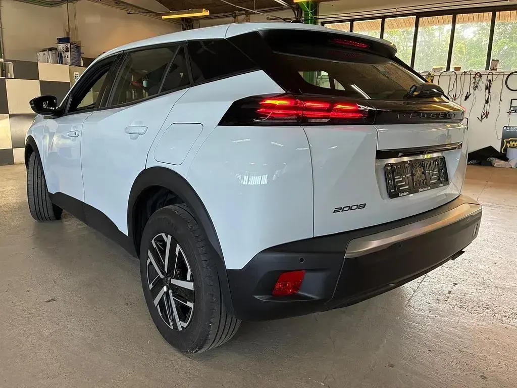 Gebraucht Peugeot 2008 Active 101 PS (74 kW) 2024 Weiß SUV