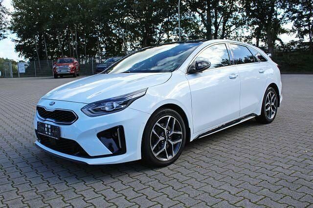 Weiß Gebraucht 2020 Kia Ceed GT GT-Line Coupé | 21.490 € - Bild 1/2