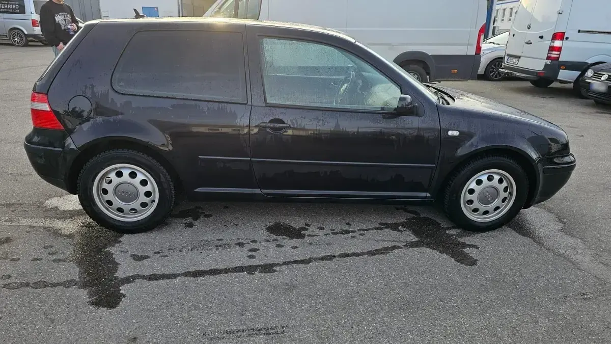 Gebraucht VW Golf 110 PS (80 kW) 2003 Schwarz Coupé