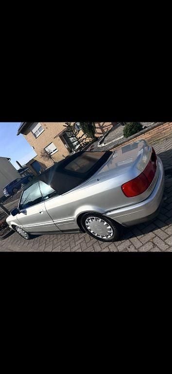 Gebraucht Audi 80 133 PS (97 kW) 1992 Silber Cabrio