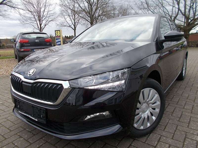 Gebraucht Skoda Scala Ambition 110 PS (80 kW) 2024 Blackmagic perleffekt Kleinwagen