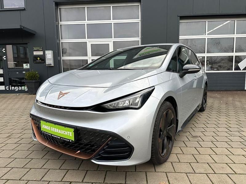 Silber Gebraucht 2025 Cupra Born Kleinwagen | 32.990 € (Superpreis) - Bild 1/4