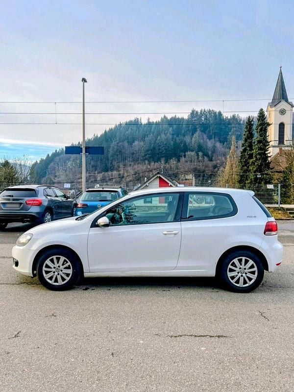 Second-hand VW Golf VII 83 CP (61 kW) 2013 Alb Berlinǎ