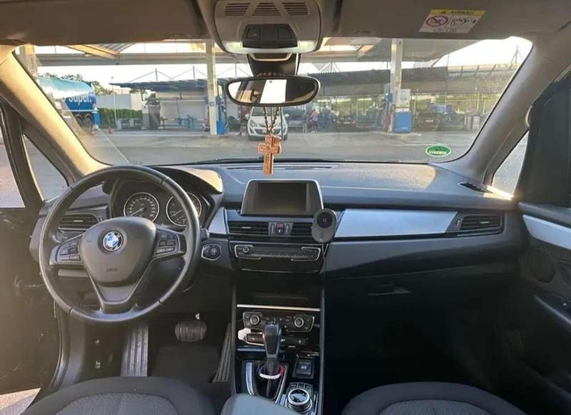 Gebraucht BMW 218 Advantage 150 PS (110 kW) 2016 Schwarz Van / Kleinbus