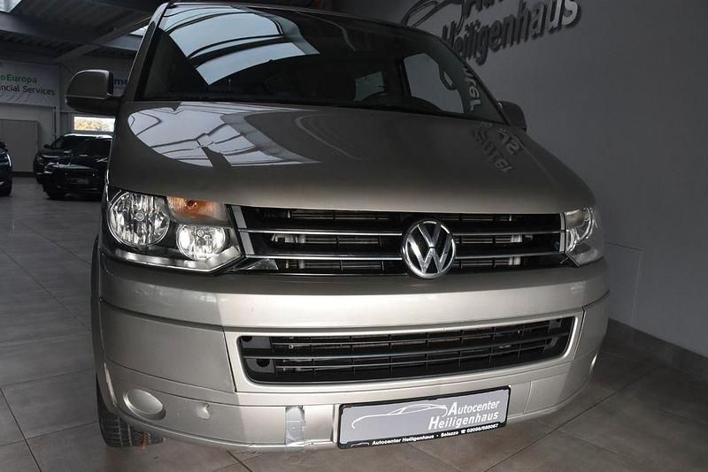 Beige Gebraucht 2010 VW T5 Comfortline Van | 9.780 € (Teuer) - Bild 1/4