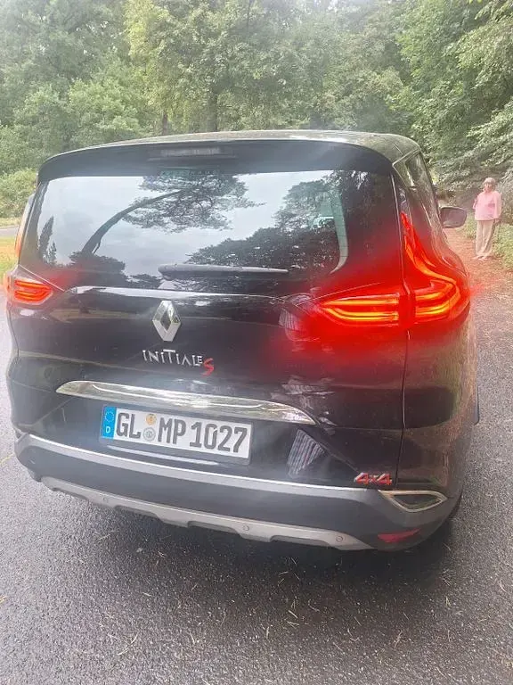 Gebraucht Renault Espace Initiale Paris 160 PS (117 kW) 2016 Schwarz Van / Kleinbus