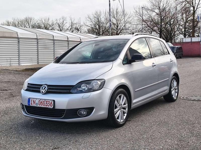 Gebraucht VW Golf VI Style 86 PS (63 kW) 2011 Reflexsilber metallic Kleinwagen