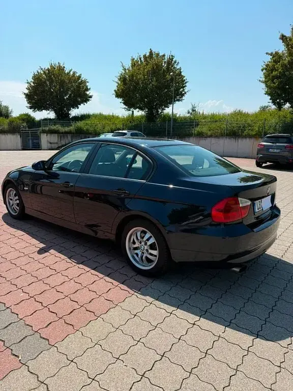 Gebraucht BMW 318 M Sport 143 PS (105 kW) 2008 Schwarz Limousine