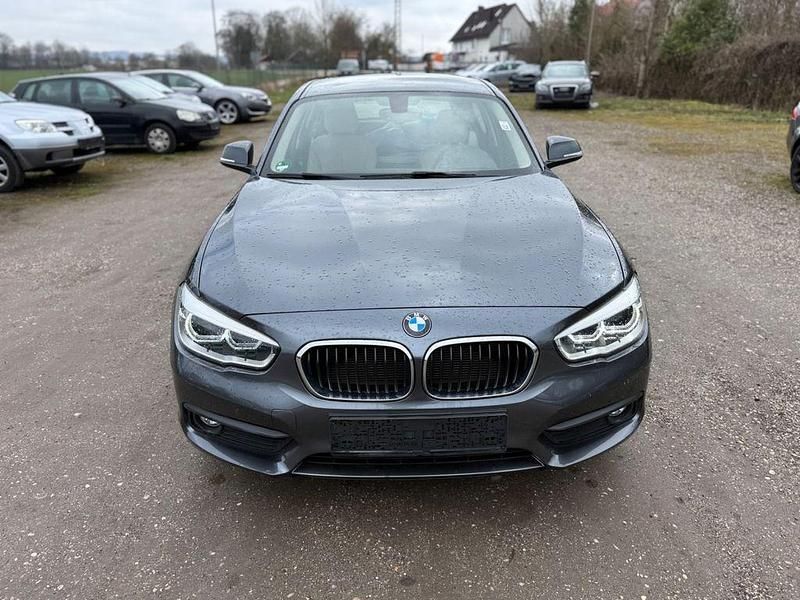 Gebraucht BMW 116 109 PS (80 kW) 2015 Grau Kleinwagen