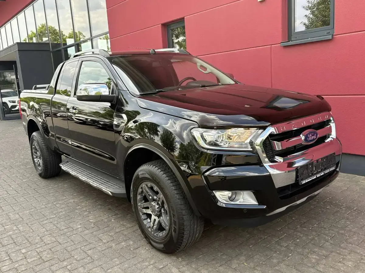 Gebraucht Ford Ranger Limited 200 PS (147 kW) 2017 Pantherschwarz** Pickup