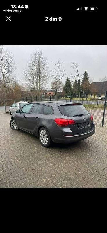 Gebraucht Opel Astra Sport 101 PS (74 kW) 2012 Kombi