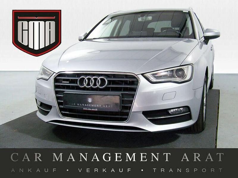 Andere Gebraucht 2016 Audi A3 Premium Limousine | 10.884 € - Bild 1/4