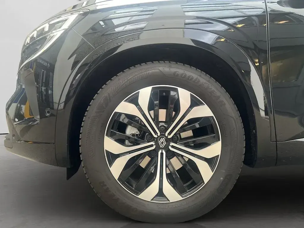 Gebraucht Renault Austral Techno 158 PS (116 kW) 2025 Blackpearlschwarz SUV