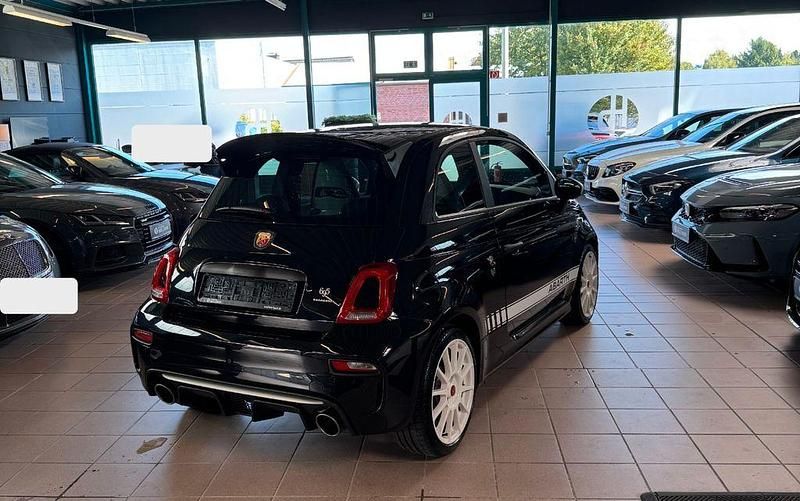 Gebraucht Abarth 695 Esseesse 179 PS (131 kW) 2022 Schwarz Kleinwagen
