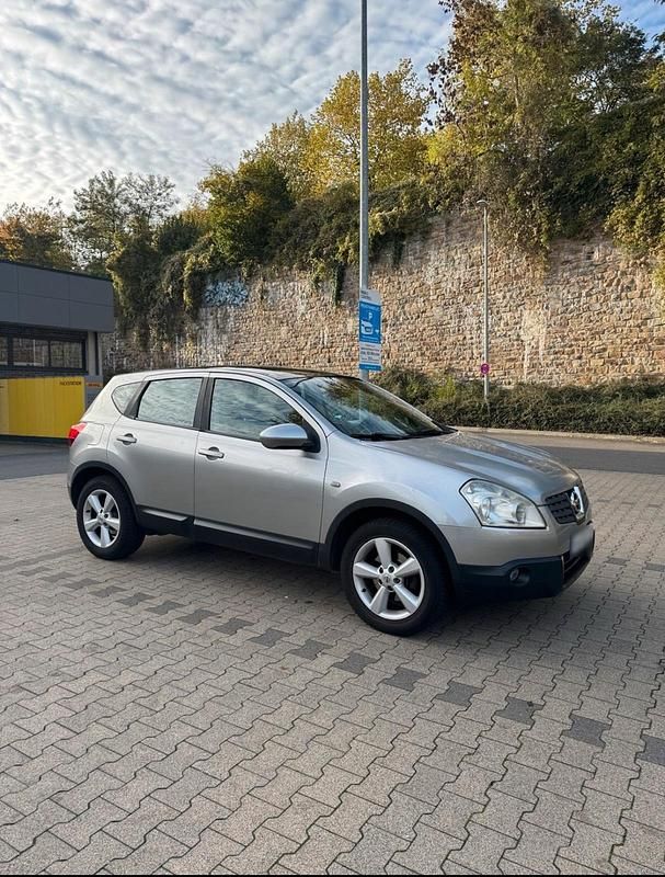 Gebraucht Nissan Qashqai 102 PS (75 kW) 2007 Silber SUV
