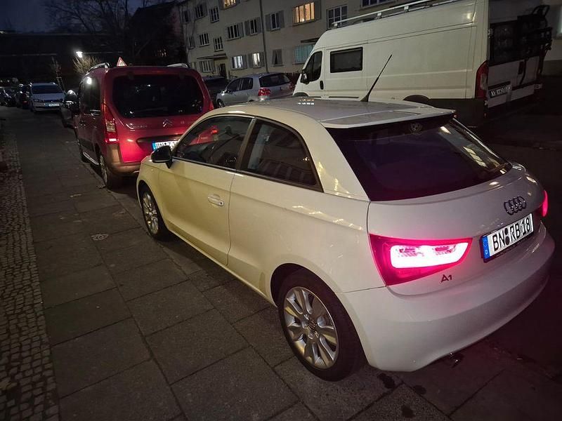 Second-hand Audi A1 Ambition 86 CP (63 kW) 2011 Alb Hatchback