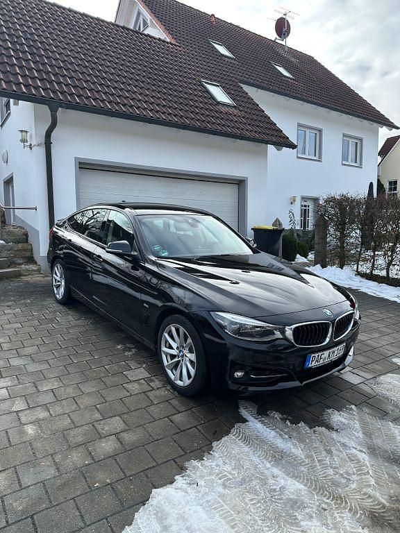 Gebraucht BMW 320 Gran Turismo 190 PS (139 kW) 2016 Schwarz Limousine