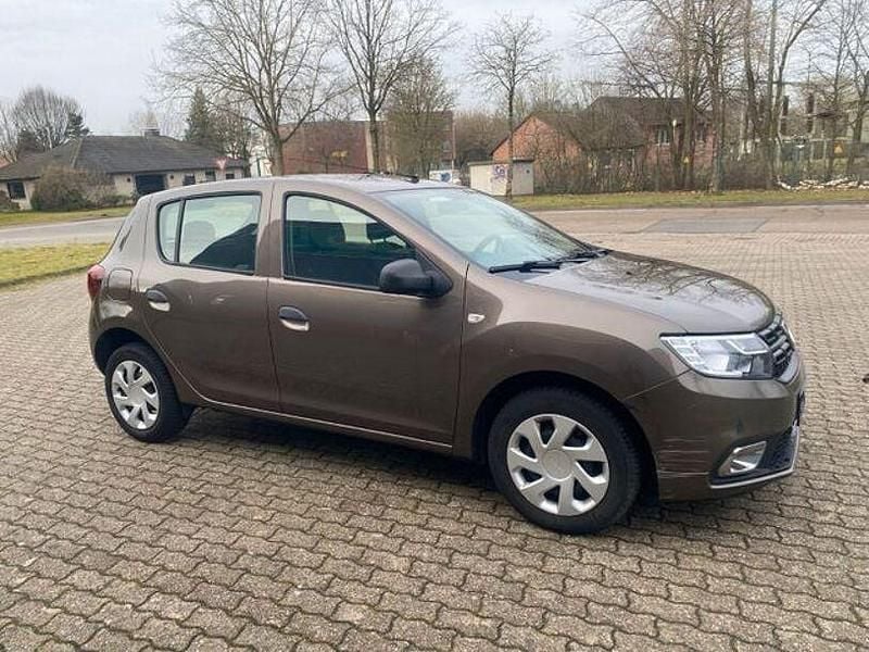 Gebraucht Dacia Sandero Essentiel 100 PS (73 kW) 2019 Braun Limousine