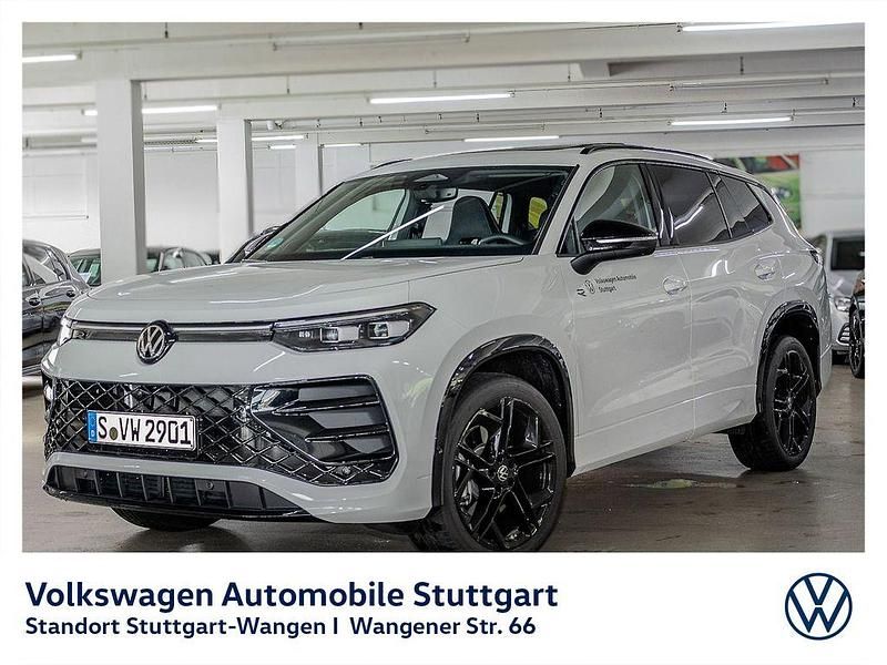 Pure white Gebraucht 2025 VW Tayron R-line SUV | 59.990 € (Fairer Preis) - Bild 1/4