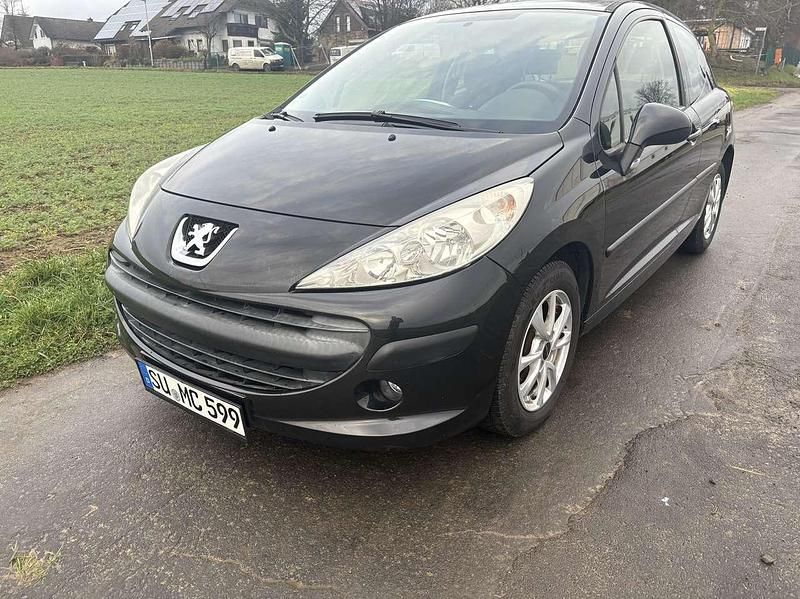 Gebraucht Peugeot 207 Tendance 88 PS (64 kW) 2006 Schwarz Kleinwagen