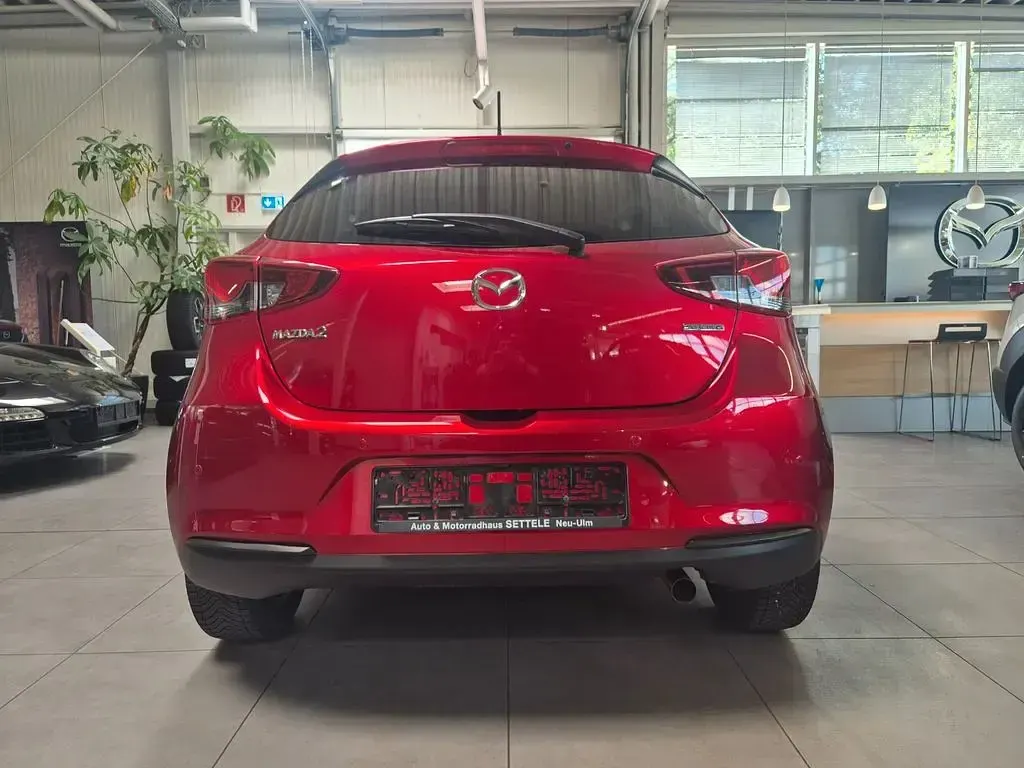 Gebraucht Mazda 2 Exclusive-Line 90 PS (66 kW) 2021 Rot Limousine
