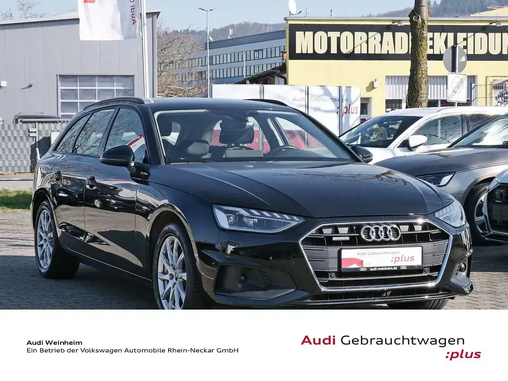 Używany Audi A4 Advanced Plus 204 KM (150 kW) 2023 Czarny Kombi