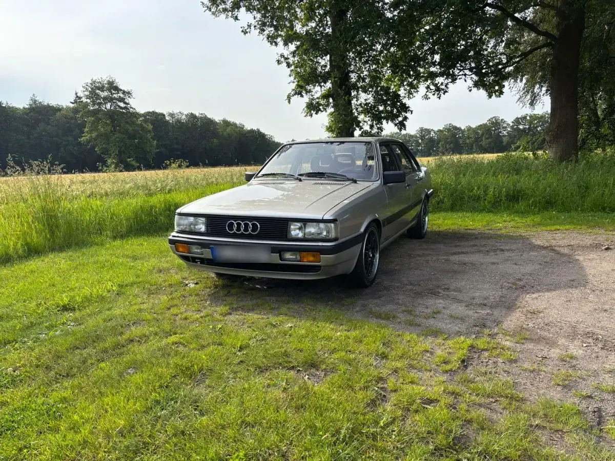 Gebraucht Audi 90 Performance 116 PS (85 kW) 1986 Grau Limousine