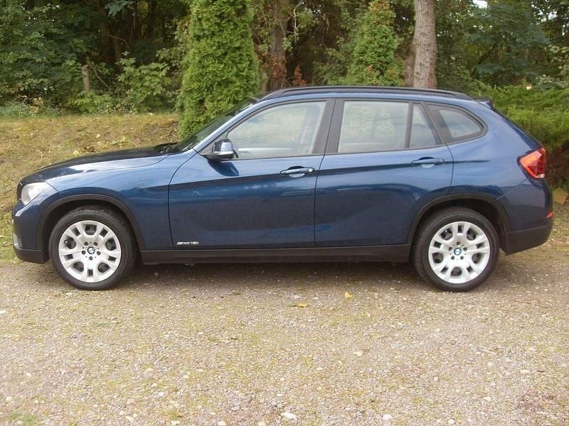 Blau Gebraucht 2013 BMW X1 SUV | 10.575 € (Fairer Preis) - Bild 1/4