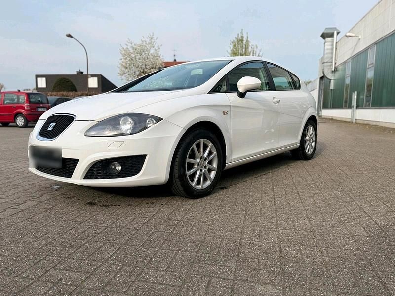 Second-hand Seat Leon 140 CP (102 kW) 2011 Alb Hatchback