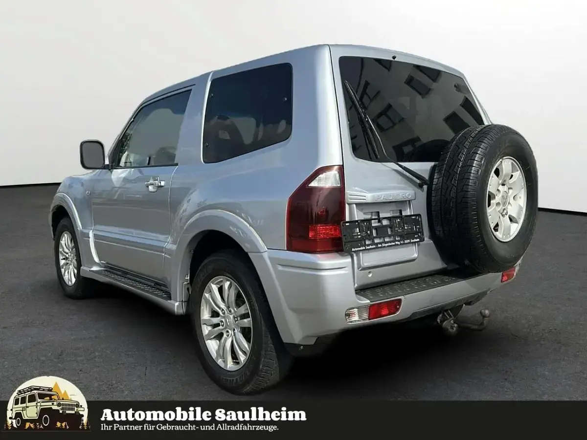 Gebraucht Mitsubishi Pajero Elegance 160 PS (117 kW) 2003 Silber SUV