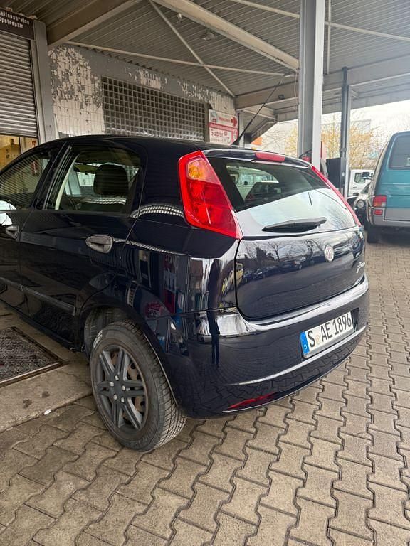 Gebraucht Fiat Punto 65 PS (47 kW) 2009 Schwarz Kleinwagen