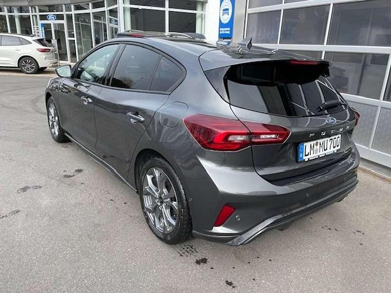 Gebraucht Ford Focus ST-Line 125 PS (91 kW) 2025 Magneticgrau (metallic) Limousine