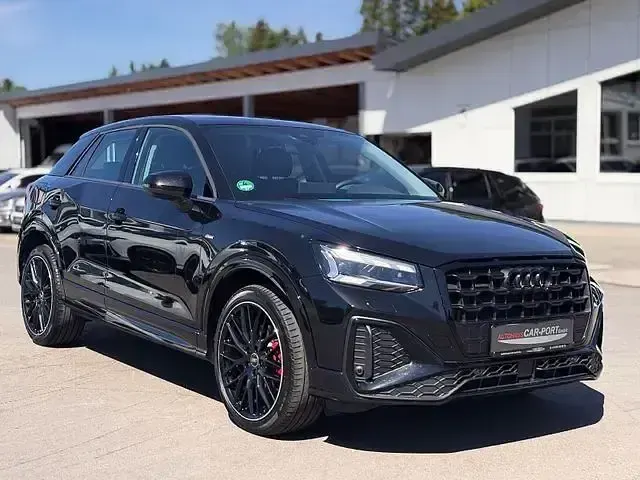 Gebraucht Audi Q2 S-Line 190 PS (139 kW) 2023 Schwarz SUV