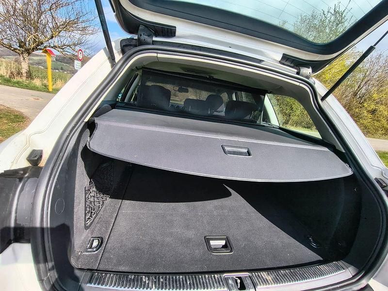 Usado Seat Exeo 120 HP (88 kW) 2012 Branco Sedan