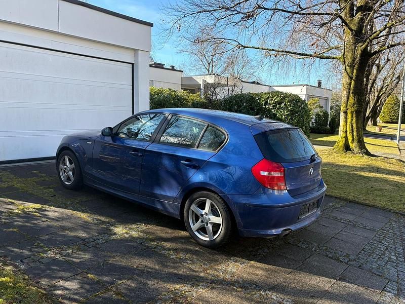 Gebraucht BMW 118 143 PS (105 kW) 2007 Blau Kleinwagen