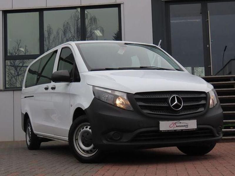 Weiß Gebraucht 2018 Mercedes Vito Van / Kleinbus | 16.900 € (Fairer Preis) - Bild 1/3