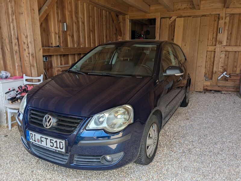 Blau Gebraucht 2007 VW Polo Comfortline Limousine | 2.000 € (Guter Preis) - Bild 1/4